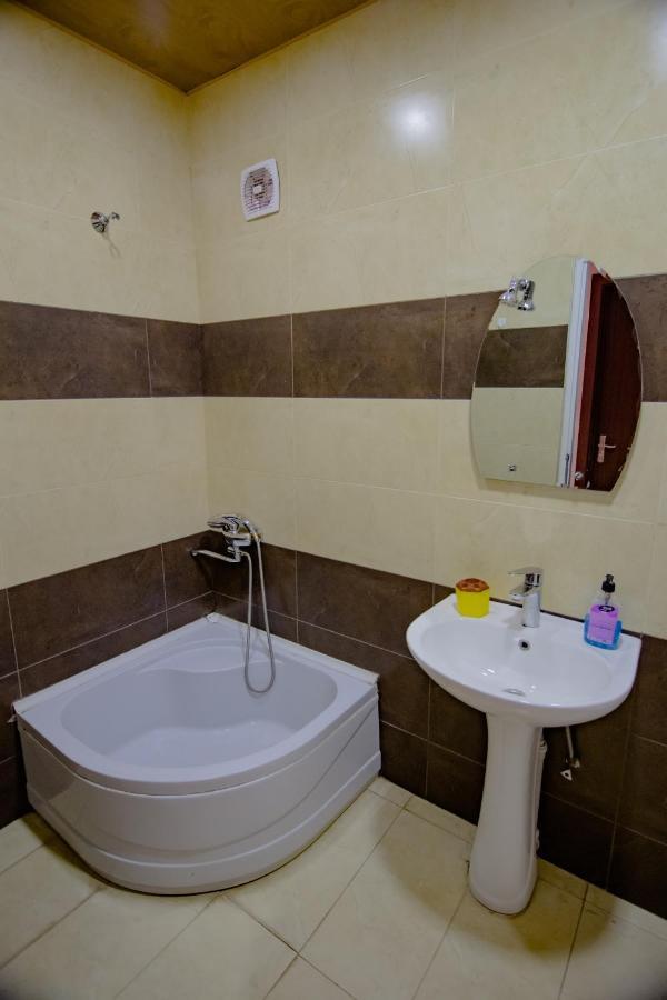 GH Sanapiro Hotel Telavi Luaran gambar